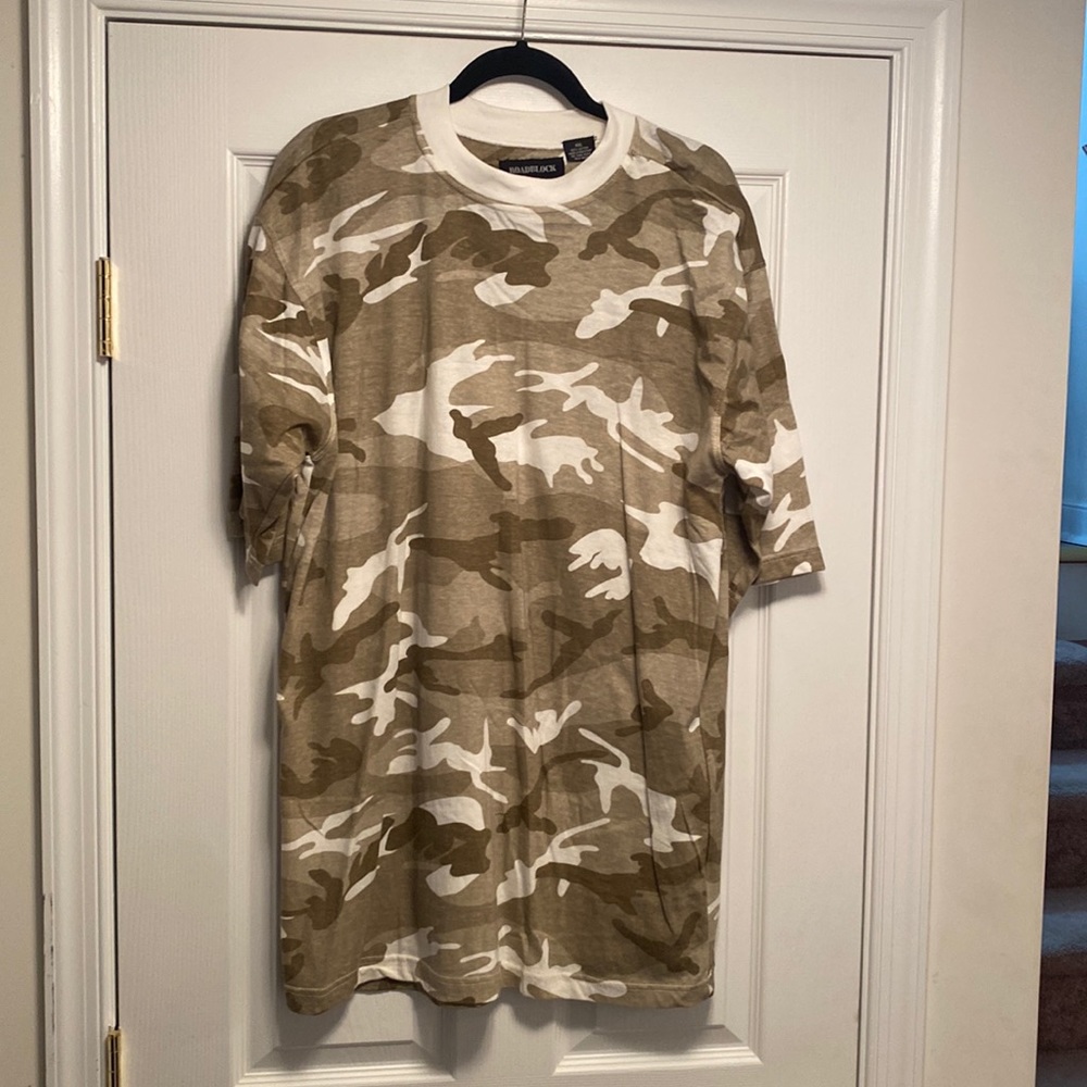 New Roadblock Camouflage Mens Short Sleeve Shirt…size XXL
